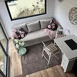 Tiny House *